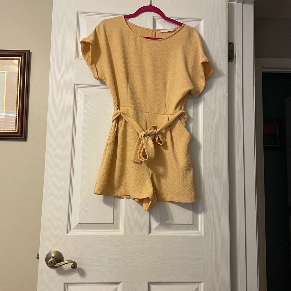 Lush yellow Textured Romper (adorable!) - Picture 2 of 7